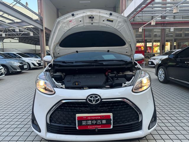 SIENTA 1.8  第10張相片