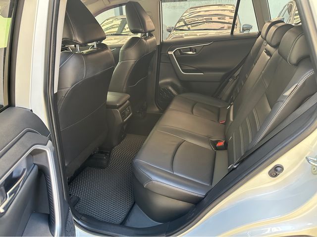 RAV4 2.5 HV  第8張相片