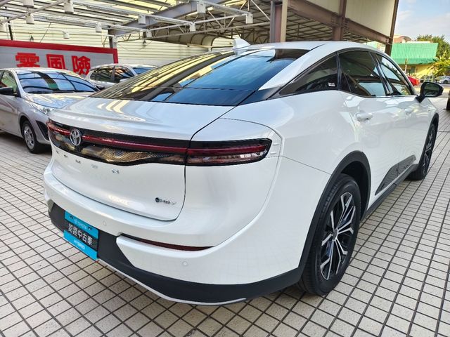 CROWN 2.5  第5張相片