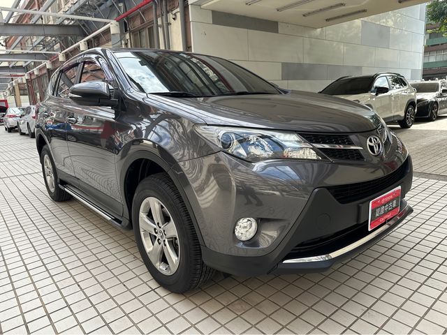 RAV4 2.0  第3張相片