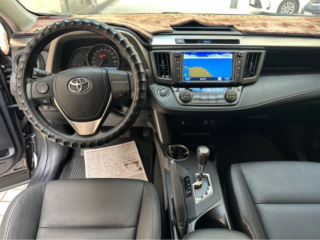 RAV4 2.0  第9張相片