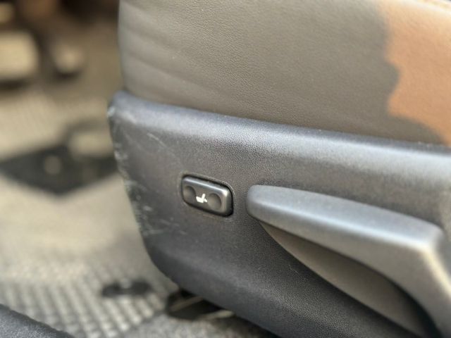 大電池已更換 一公升可跑25左右 代步省油利器 賞車另有優惠價  第18張相片