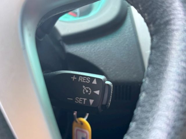 一手車 原版件 里程跑少 賞車另有優惠價  第11張相片