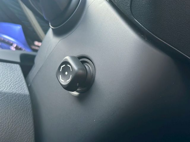 一手車 頂級版 氣氛超級好 歡迎比較看看 賞車另有優惠  第9張相片