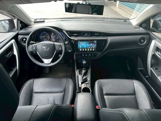 豪華版 雙環式儀表板 6安全氣囊 GARMIN影音主機 賞車另有優惠  第5張相片