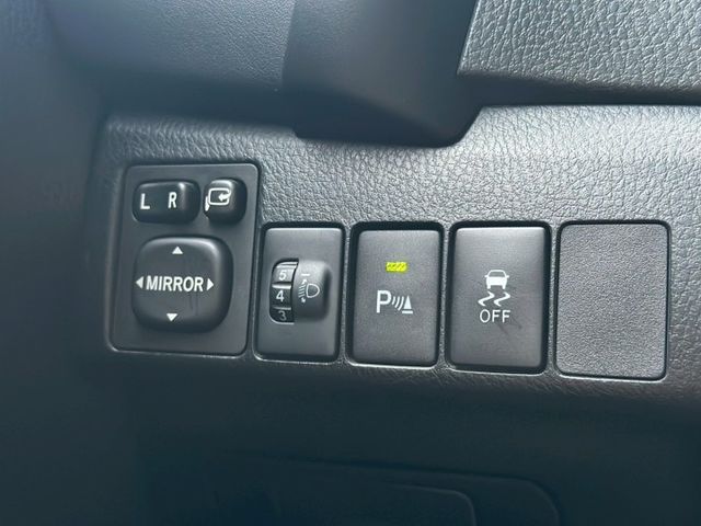 豪華版 雙環式儀表板 6安全氣囊 GARMIN影音主機 賞車另有優惠  第15張相片
