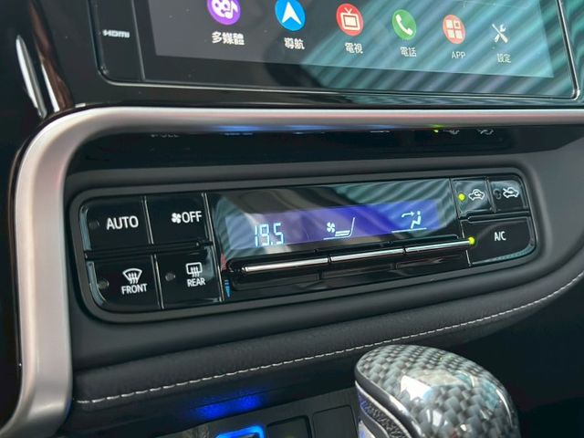 豪華版 雙環式儀表板 6安全氣囊 GARMIN影音主機 賞車另有優惠  第18張相片
