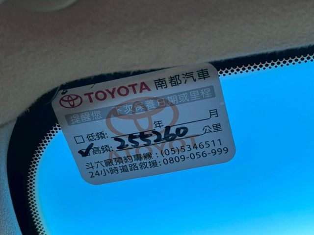 平常上下班使用 里程稍多反應價格上面 車子很漂亮看起來只跑10萬 賞車另有優惠  第16張相片
