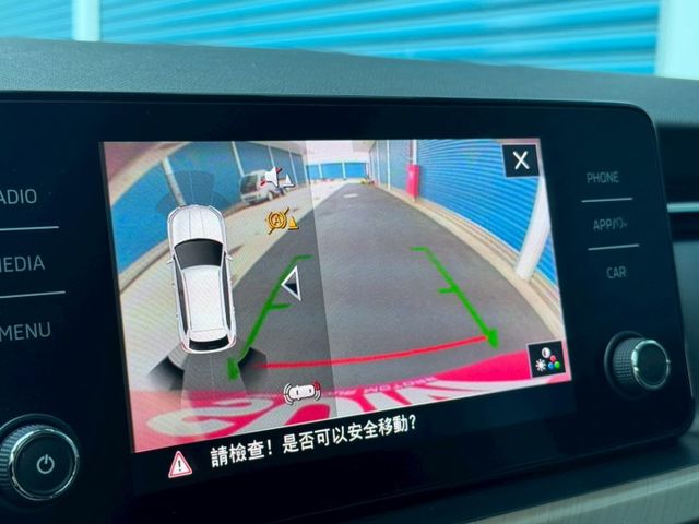 豪華動能版 玻璃頂 IKEY level2 後出風口 電尾門 盲點 1.0省稅又有動力安全性 小車性價比首選  第10張相片