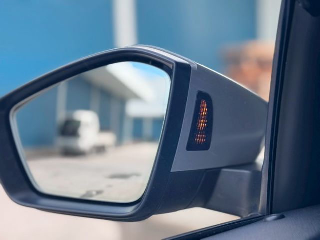 豪華動能版 玻璃頂 IKEY level2 後出風口 電尾門 盲點 1.0省稅又有動力安全性 小車性價比首選  第12張相片