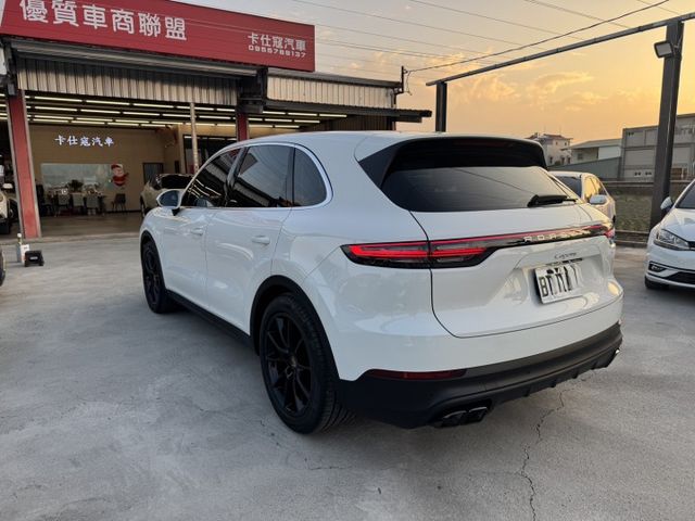 E3 重點選配 全景天窗 BOSE音響 環景 免鑰匙 引擎腳全新剛換 賞車另有優惠  第3張相片