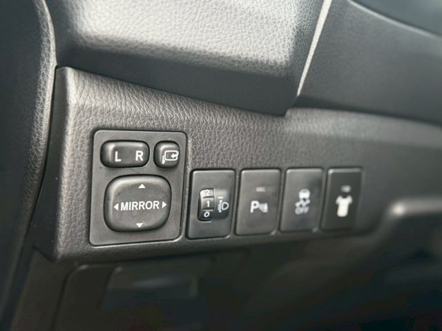 一手車 跑少 IKEY 恆溫 防滑 影音 賞車另有優惠  第10張相片