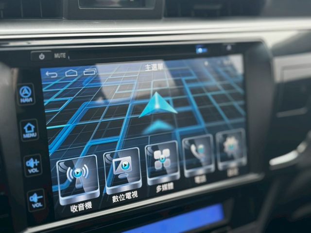 一手車 跑少 IKEY 恆溫 防滑 影音 賞車另有優惠  第15張相片