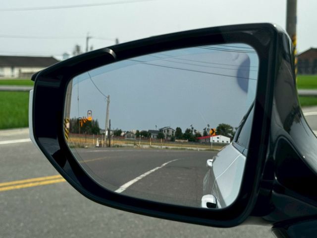 高級豪華房車 lv2跟車 雙區恆溫 鑽石地毯 豪華版 賞車另有優惠  第20張相片