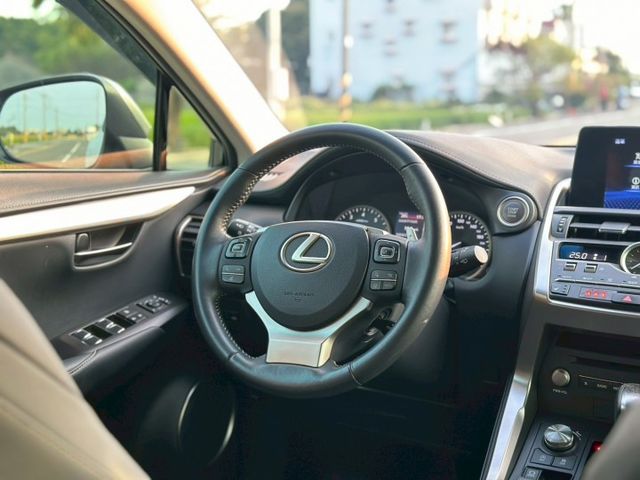 菁英PLUS 原版件 雙電椅 電尾門 賞車另有優惠價  第15張相片