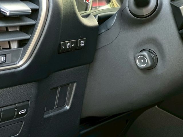 菁英PLUS 原版件 雙電椅 電尾門 賞車另有優惠價  第18張相片