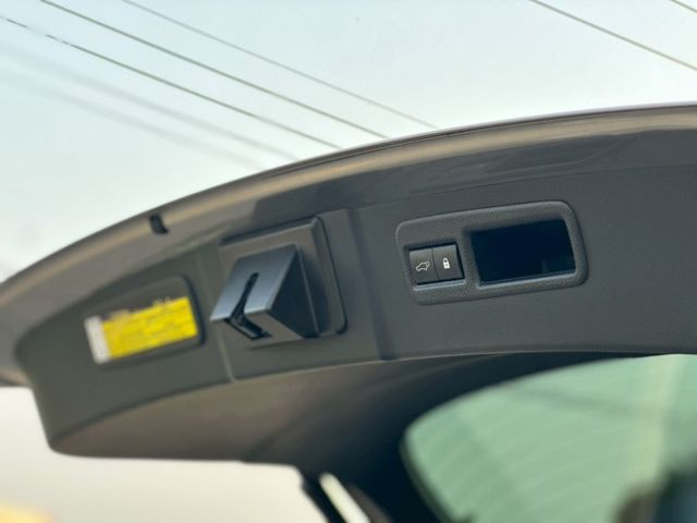 菁英PLUS 原版件 雙電椅 電尾門 賞車另有優惠價  第19張相片