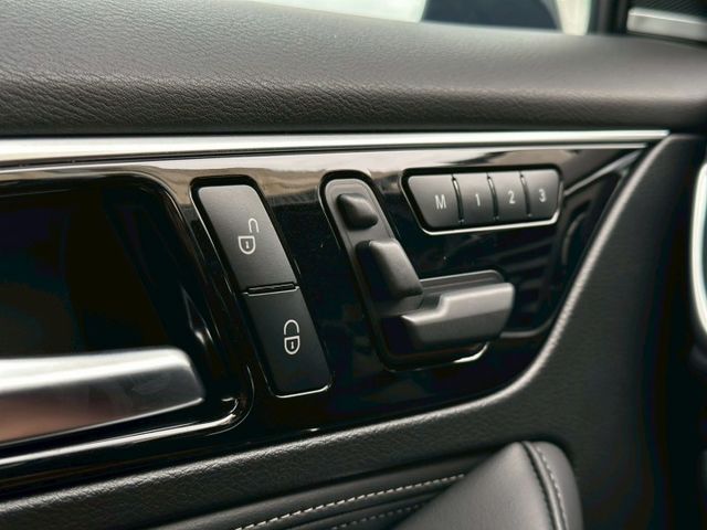 GLA的雙生兄弟 CP質超高 車子非常漂亮 賞車另有優惠  第17張相片