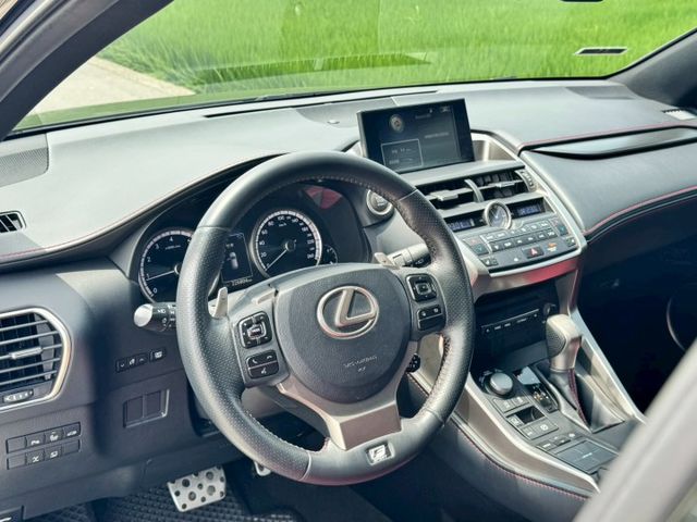 最便宜的F版 AWD 雙色內裝 賞車另有優惠  第6張相片
