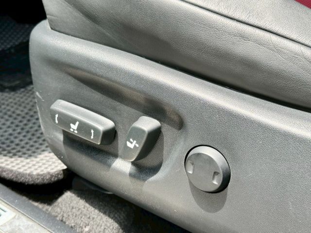 最便宜的F版 AWD 雙色內裝 賞車另有優惠  第8張相片