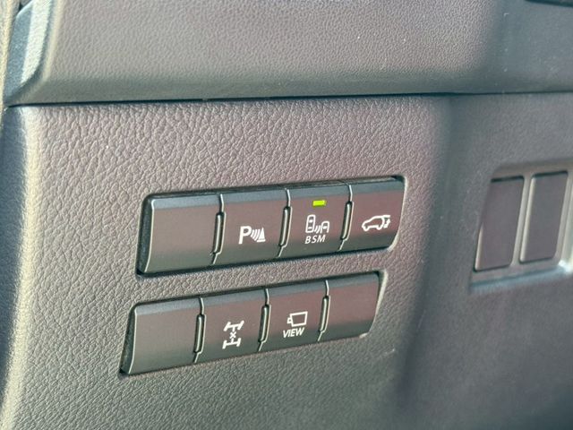 最便宜的F版 AWD 雙色內裝 賞車另有優惠  第14張相片
