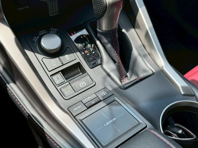 最便宜的F版 AWD 雙色內裝 賞車另有優惠  第15張相片