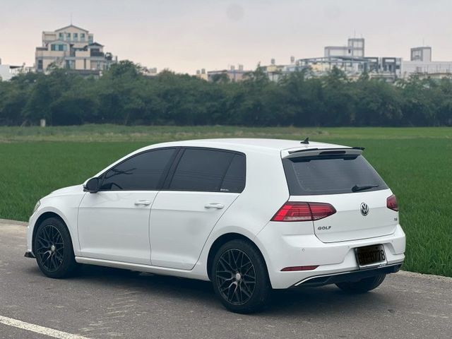 歐洲安全代步小車 低排氣量 低稅金 跑少 賞車另有優惠價  第4張相片