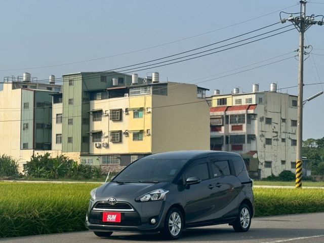 7人座 定速 導航 導車影像 一手車 賞車另有優惠價  第1張相片