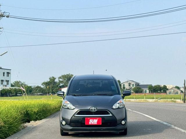 7人座 定速 導航 導車影像 一手車 賞車另有優惠價  第4張相片