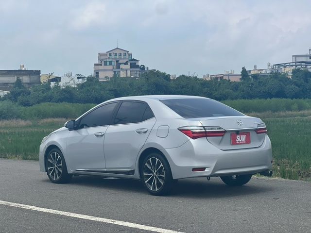 僅跑3萬 GARMIN導航主機 稀有尊爵版 電動椅 led頭燈 賞車另有優惠價  第2張相片