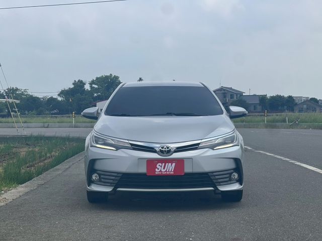 僅跑3萬 GARMIN導航主機 稀有尊爵版 電動椅 led頭燈 賞車另有優惠價  第3張相片