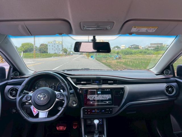 僅跑3萬 GARMIN導航主機 稀有尊爵版 電動椅 led頭燈 賞車另有優惠價  第9張相片