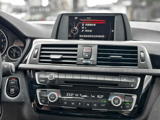 3 SERIES SEDAN F30  第9張相片