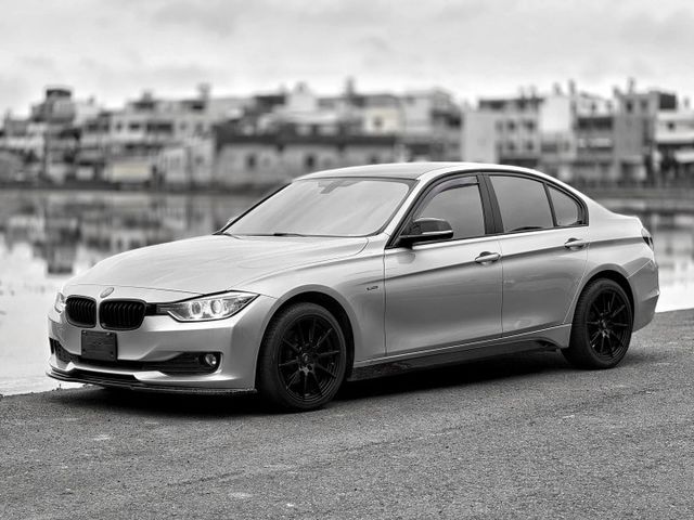 3 SERIES SEDAN F30  第1張相片