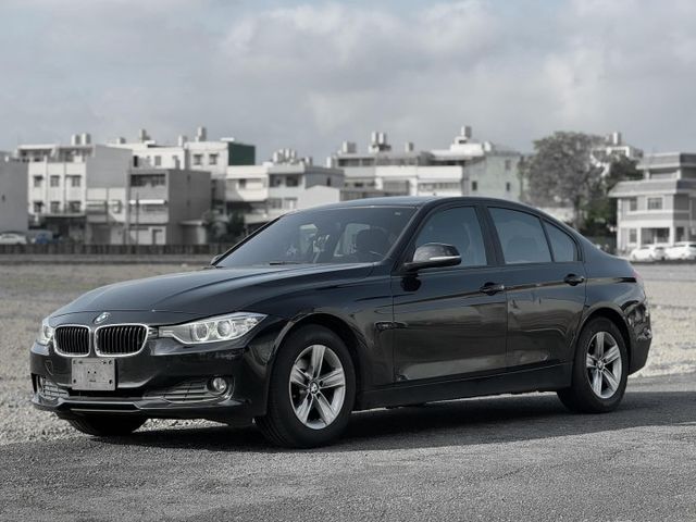 3 SERIES SEDAN F30  第1張相片