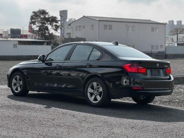 3 SERIES SEDAN F30  第2張相片