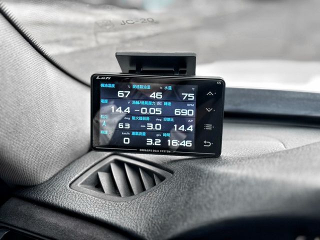 3 SERIES SEDAN F30  第7張相片