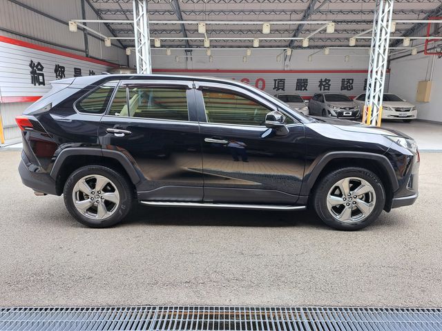 RAV4 2.0  第4張相片