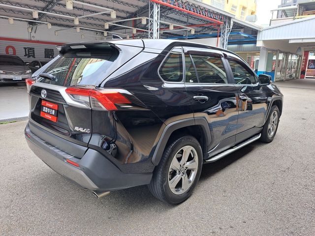 RAV4 2.0  第5張相片
