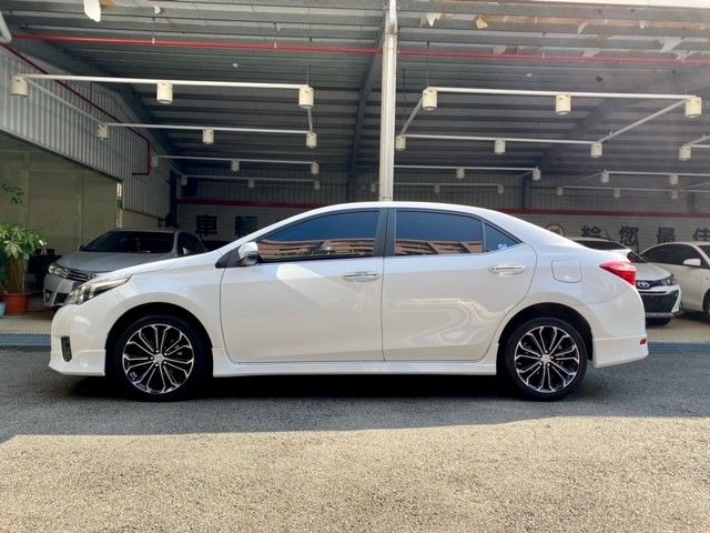 ALTIS 1.8  第4張相片