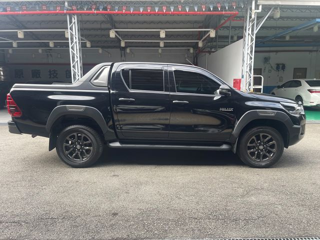 HILUX  第4張相片