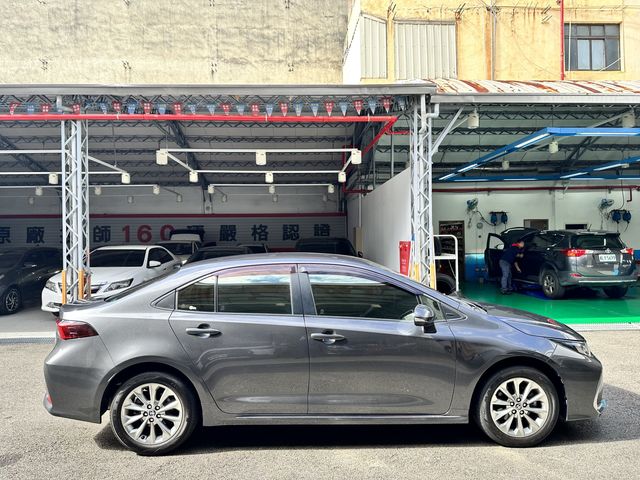 ALTIS 1.8  第4張相片