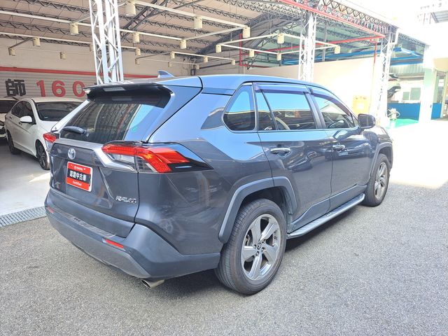 RAV4 2.0  第5張相片