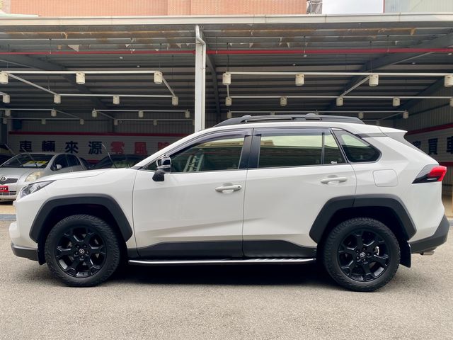 RAV4 2.0  第4張相片
