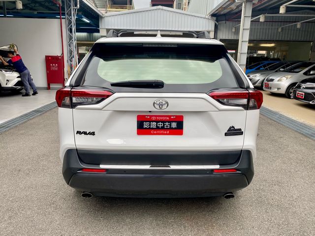 RAV4 2.0  第6張相片