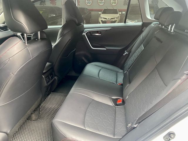 RAV4 2.0  第9張相片