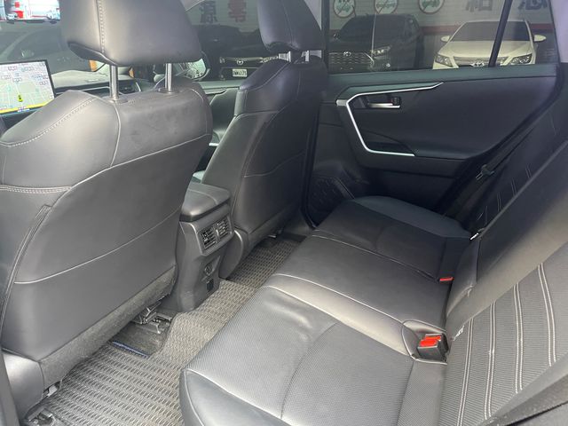 RAV4 2.5HV 4WD  第9張相片
