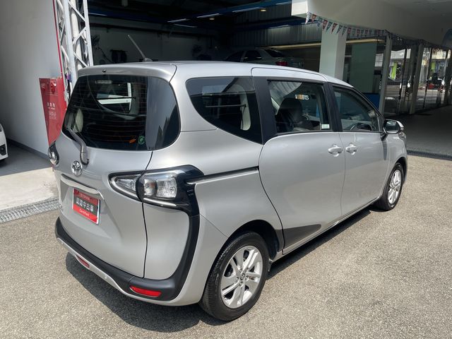 SIENTA 1.8  第5張相片