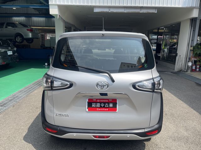 SIENTA 1.8  第6張相片