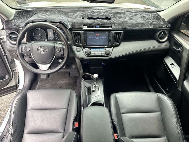 RAV4 2.0  第9張相片